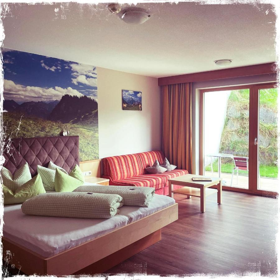 Hotel Garni Alpendiamant Fiss Bagian luar foto