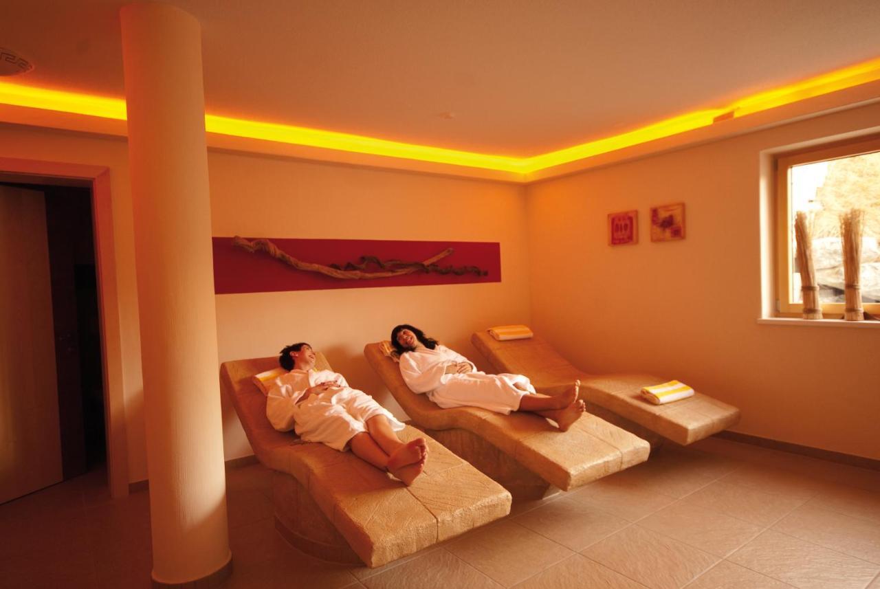Hotel Garni Alpendiamant Fiss Bagian luar foto