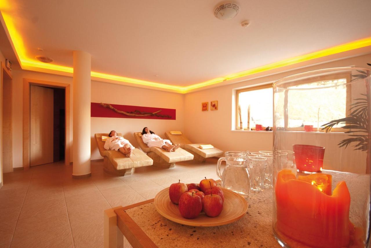 Hotel Garni Alpendiamant Fiss Bagian luar foto